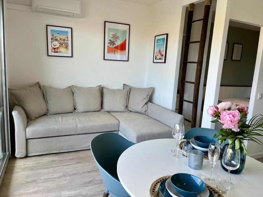 New With Swimming Pool Appartement